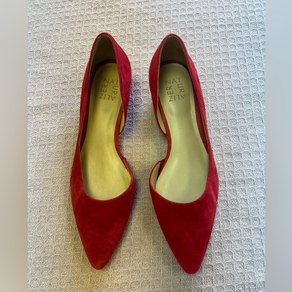 EUC Naturalizer red suede d’Orsay flats.
